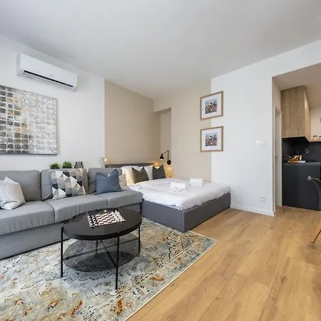 Apartament Premium Studio, Old Town With Ac Bratysława
