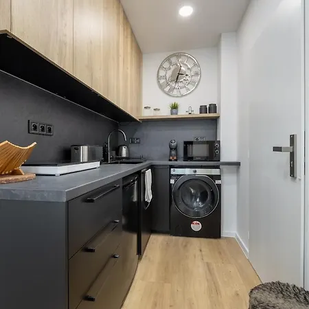 Premium Studio, Old Town With Ac Daire Bratislava